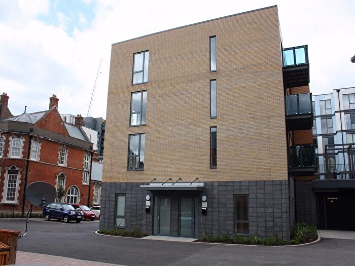 2 Bedroom Flat To Rent In Tanner Close, Colindale, London, NW9