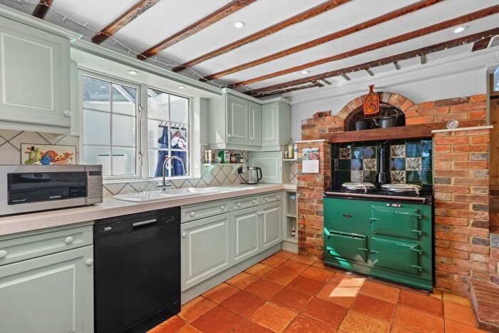 5 Bedroom Detached House For Sale In Windmill Hill, Hailsham, BN27