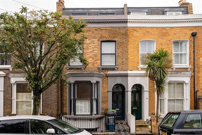 2 Bedroom Flat For Sale In Glenarm Road, Lower Clapton, E5