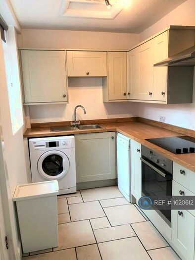 3 Bedroom Terraced House To Rent In Vincent Road, Sheffield, S7