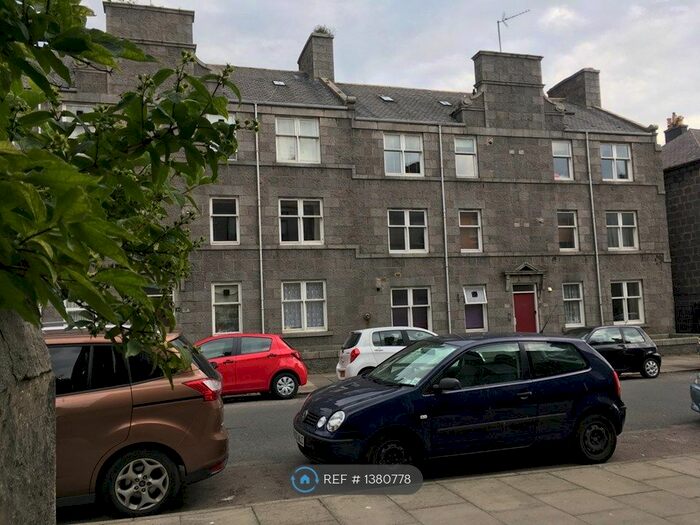 2 Bedroom Flat To Rent In Roslin Street, Aberdeen, AB24