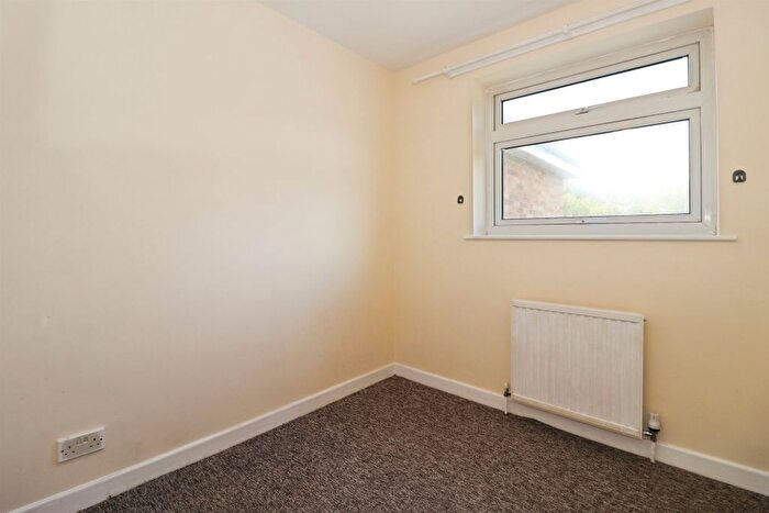 3 Bedroom Terraced House For Sale In Hazelbury Drive, Bristol, BS30