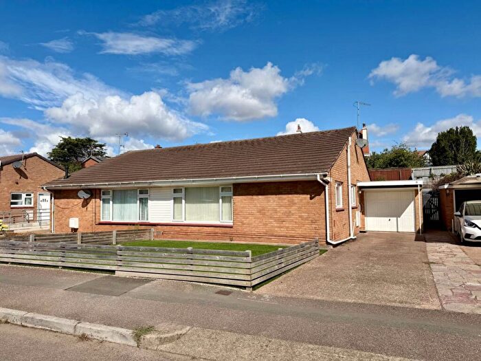 2 Bedroom Semi-Detached Bungalow For Sale In Jarvis Close, Exmouth, EX8