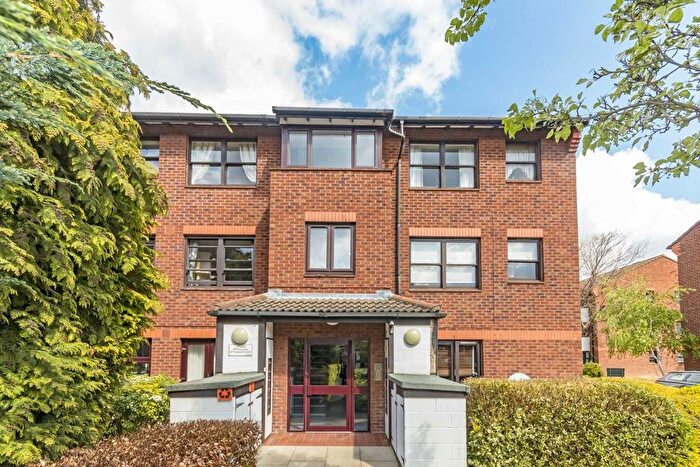 1 Bedroom Flat To Rent In Holley Road, London, W3