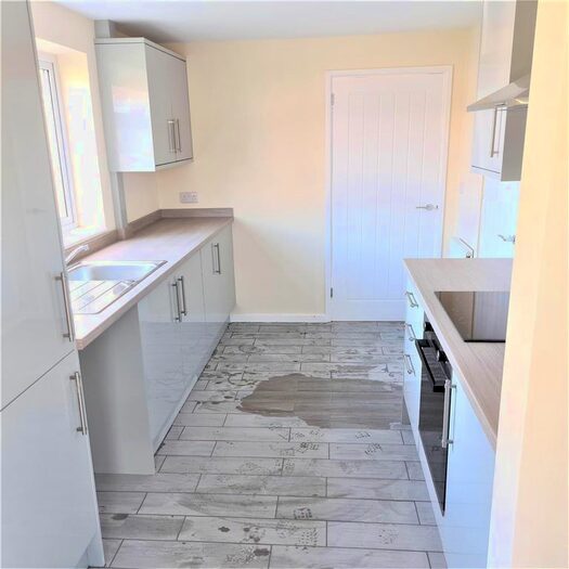 2 Bedroom Chalet To Rent In Woodgate Road, Leverington, Wisbech, PE13