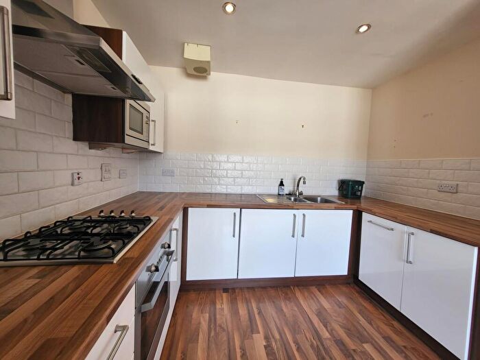 2 Bedroom Flat To Rent In Merkland Lane, Pittordrie, Aberdeen, AB24