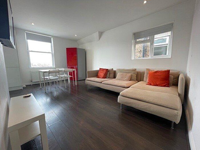 2 Bedroom Flat To Rent In Cranhurst Road, Willesden Green, NW2