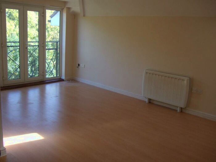 2 Bedroom Apartment To Rent In Winnipeg Way, Broxbourne, EN10