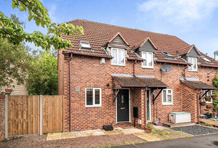 2 Bedroom End Of Terrace House For Sale In The Cloisters, Bishops Cleeve, Cheltenham, Gloucestershire, GL52