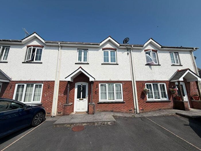 3 Bedroom Terraced House For Sale In Cwrt Dulas, Lampeter, SA48
