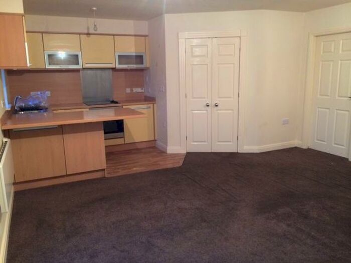 2 Bedroom Flat To Rent In Birchfield Mews, BB12