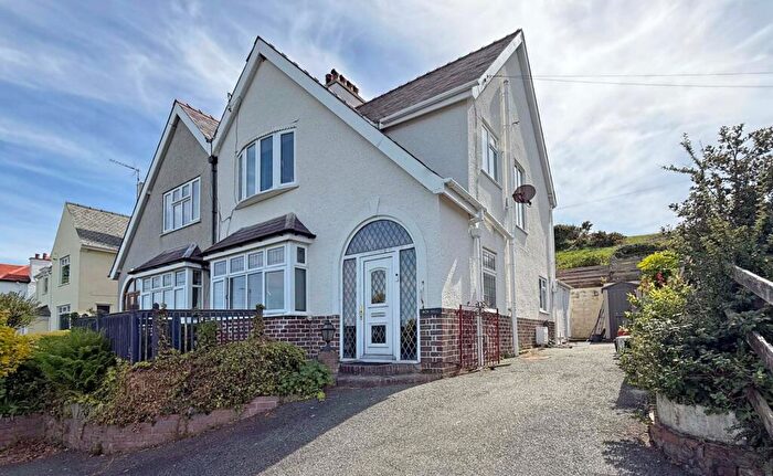 3 Bedroom Semi-Detached House For Sale In Bangor Road, Caernarfon, Gwynedd, LL55