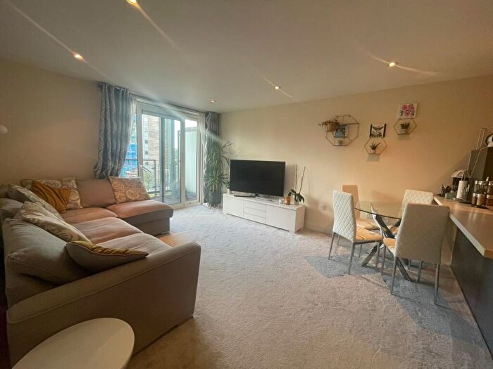 2 Bedroom Apartment To Rent In Ferry Court, Cardiff, CF11