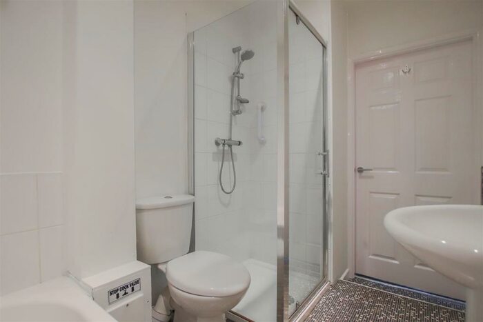 2 Bedroom House To Rent In Gretna Fold, Burnley, BB11