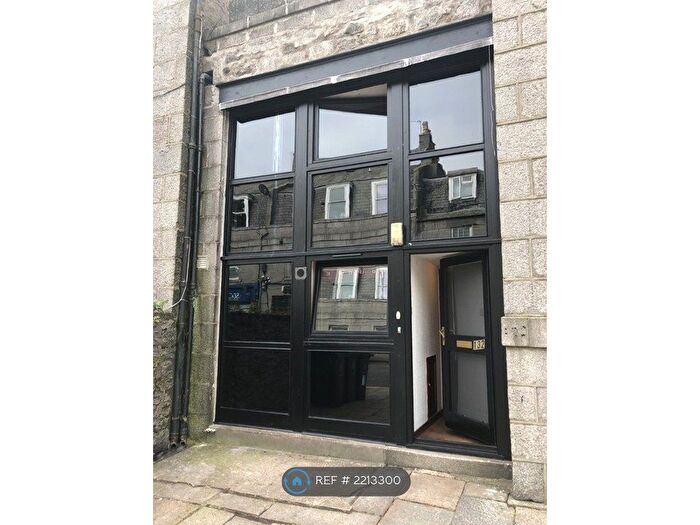 2 Bedroom Maisonette To Rent In Crown Street, Aberdeen, AB11