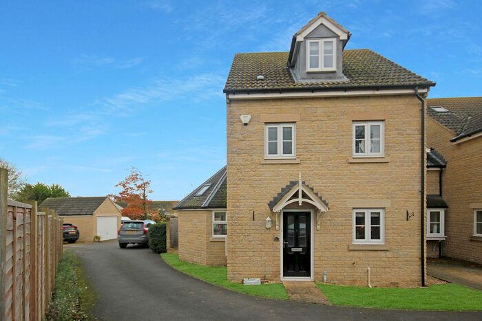 4 Bedroom Detached House To Rent In St. Georges Avenue, Kings Stanley, Stonehouse, GL10