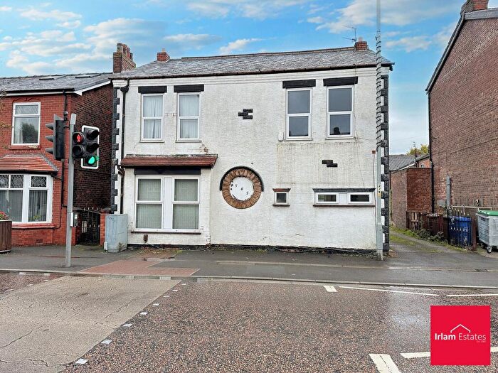 4 Bedroom Detached House For Sale In Liverpool Road, Irlam, M44