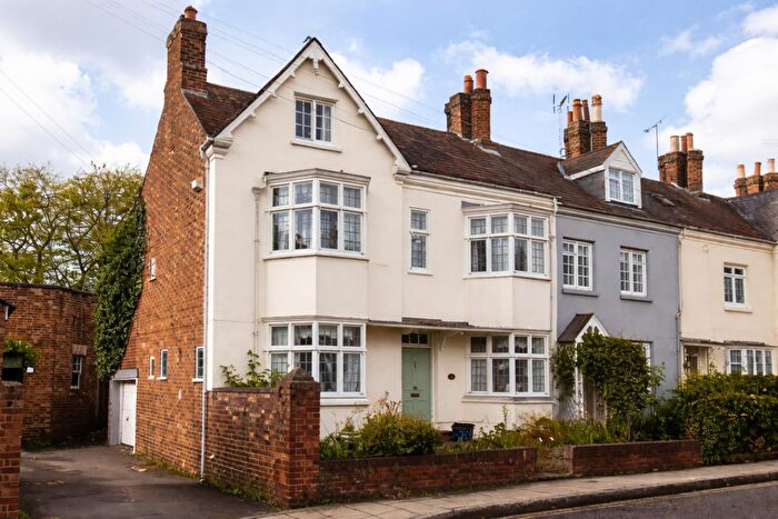 5 Bedroom Town House For Sale In York Road, Town Centre, Northampton, NN1