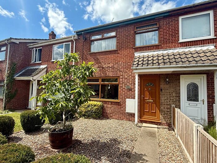 3 Bedroom Terraced House For Sale In Fern Gardens, Belton, Great Yarmouth, NR31