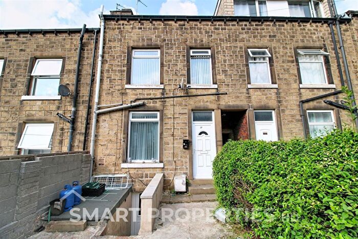 3 Bedroom Terraced House To Rent In Church Street, Crosland Moor, Huddersfield, HD4