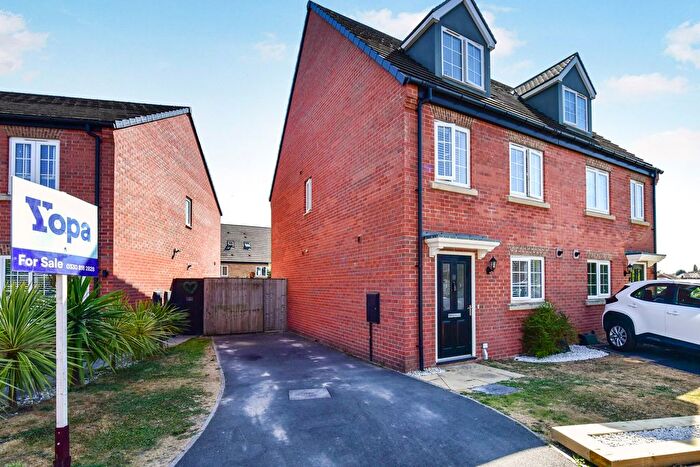 3 Bedroom Semi-detached House For Sale In Anderson Drive, Rotherham, S62