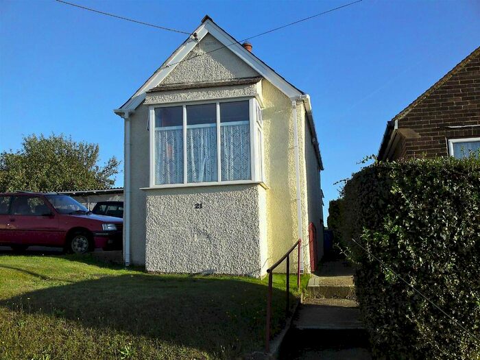 1 Bedroom Detached Bungalow To Rent In Highfield Road, Minster On Sea, Sheerness, ME12