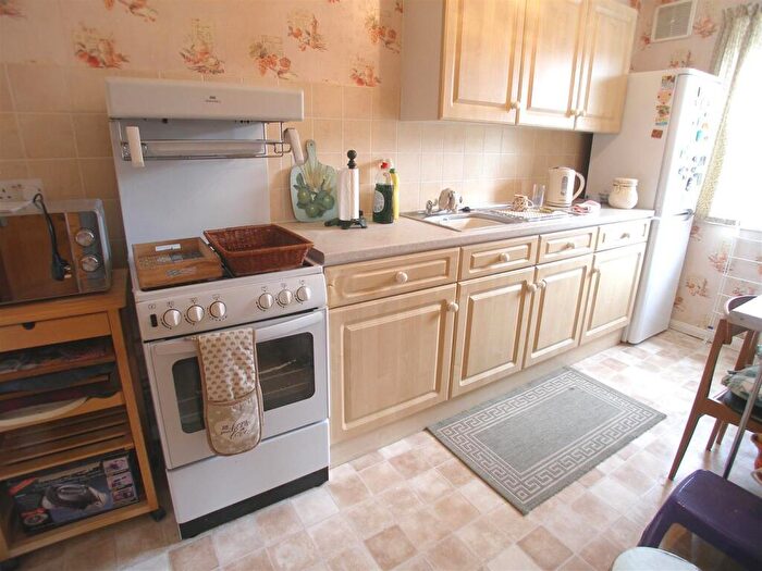 2 Bedroom Apartment For Sale In Central Bishop's Stortford, CM23