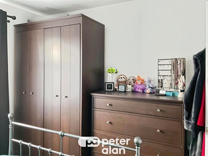 2 Bedroom Flat For Sale In Cape Lindsey Road, Newport, NP20