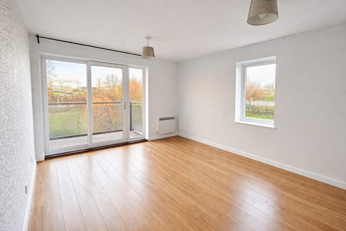 2 Bedroom Flat To Rent In Clydesdale Way, Belvedere, DA17