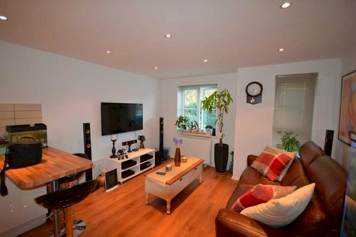 1 Bedroom Flat To Rent In Tollgate Road, Beckton, E6