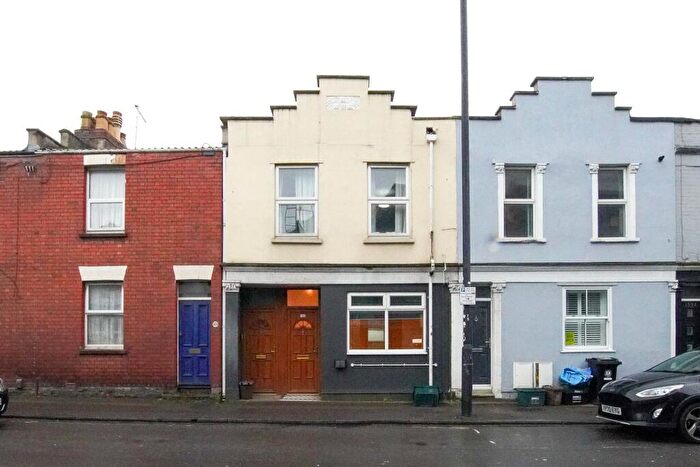 2 Bedroom Ground Maisonette To Rent In Low Commons, NR18