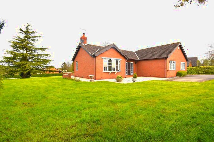 3 Bedroom Bungalow To Rent In Escrick Road, Stillingfleet, York, YO19