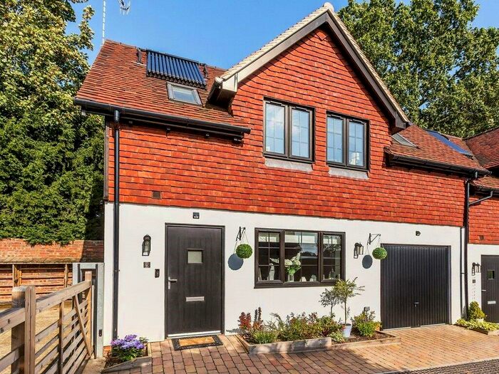 2 Bedroom Mews For Sale In Gibbs Mews. The Common, Blindley Heath, Lingfield, Surrey, RH7