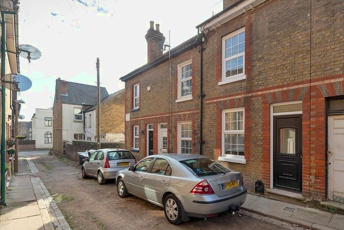 2 Bedroom Terraced House To Rent In Florence Street, Strood, Rochester, Kent, ME2