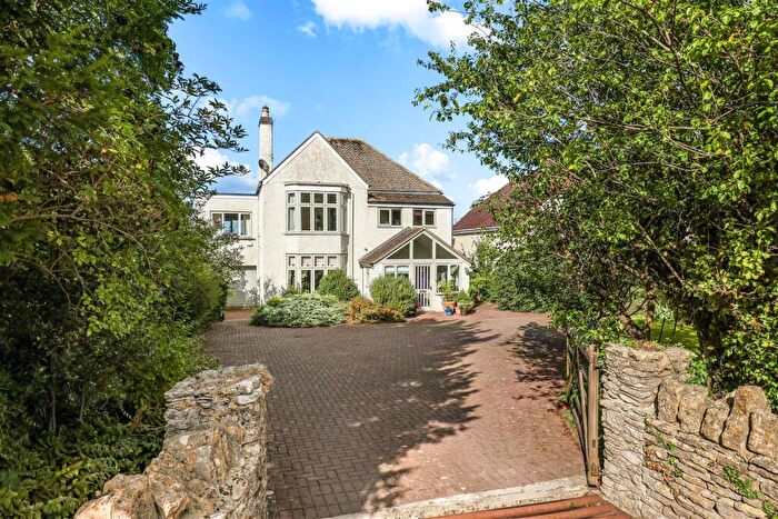 4 Bedroom Detached House For Sale In Cirencester Road, Minchinhampton, Stroud, GL6