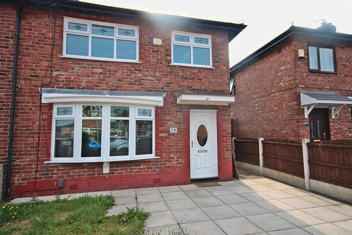 3 Bedroom Semi-Detached House To Rent In North Avenue, Warrington, WA2