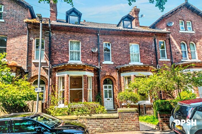 7 Bedroom Terraced House For Sale In Westfield Grove, Wakefield, WF1