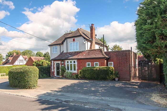 4 Bedroom Detached House For Sale In Pitstone, LU7