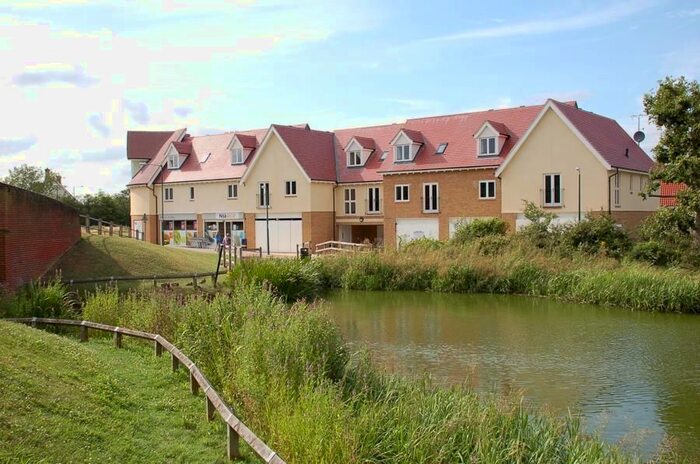 2 Bedroom Flat To Rent In Panners Parade, Priory Lane, Great Notley, Braintree, CM77