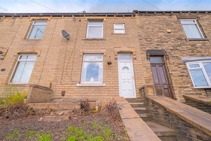 2 Bedroom Terraced House For Sale In Wakefield Road, Brighouse, HD6