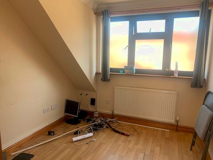 5 Bedroom Terraced House To Rent In Water Lane, Ilford, IG3