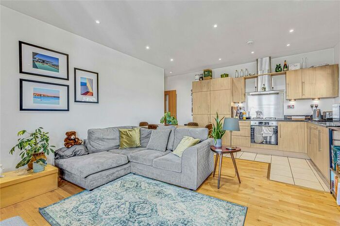 2 Bedroom Flat To Rent In Repton House, Scott Avenue, Putney, London, SW15