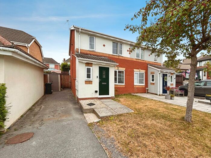 3 Bedroom Semi-Detached House For Sale In Clos Onnen, Margam, SA13