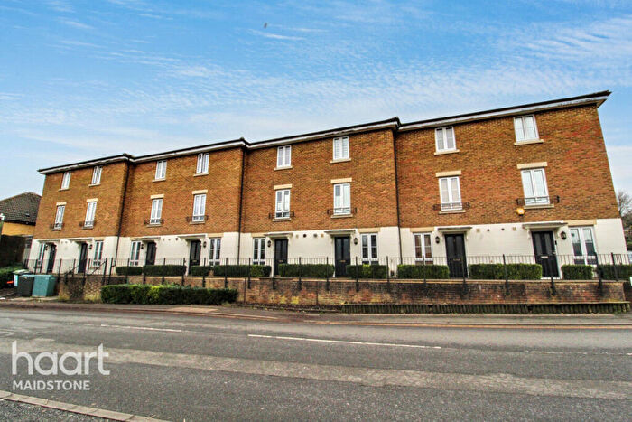 4 Bedroom Terraced House To Rent In Bridgeside Mews, Maidstone, ME15