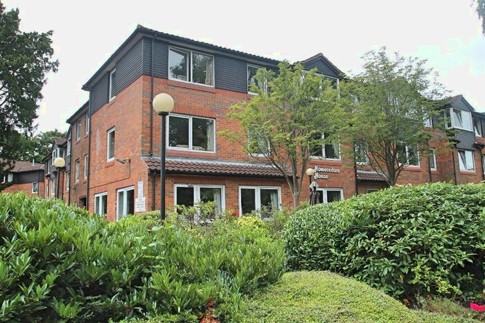 1 Bedroom Flat To Rent In Elstree Road, Bushey Heath, Bushey, WD23