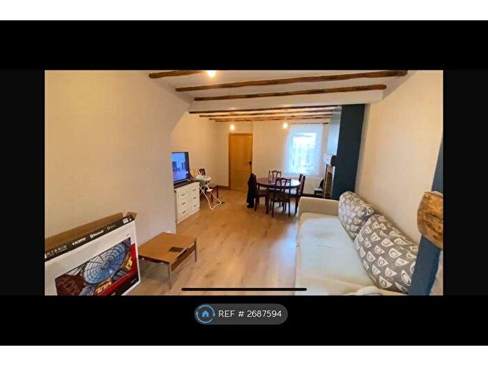 2 Bedroom Terraced House To Rent In Eldon Street, Reading, RG1