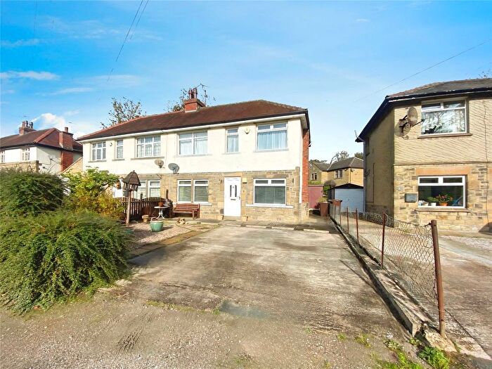 2 Bedroom Semi-Detached House For Sale In Birchwood Avenue, Keighley, West Yorkshire, BD20