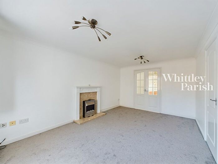 3 Bedroom Detached House To Rent In Oakfield Road, Long Stratton, Norwich, NR15