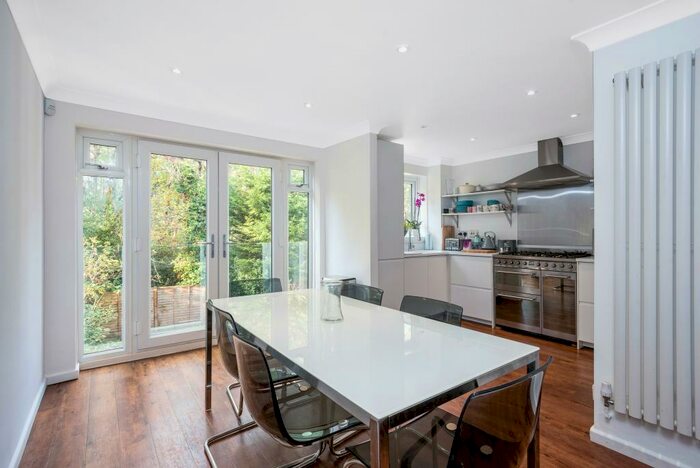 4 Bedroom Town House To Rent In St. Davids Close, West Wickham, BR4