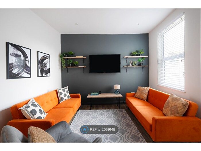 8 Bedroom Terraced House To Rent In Downend Road, Downend, Bristol, BS16